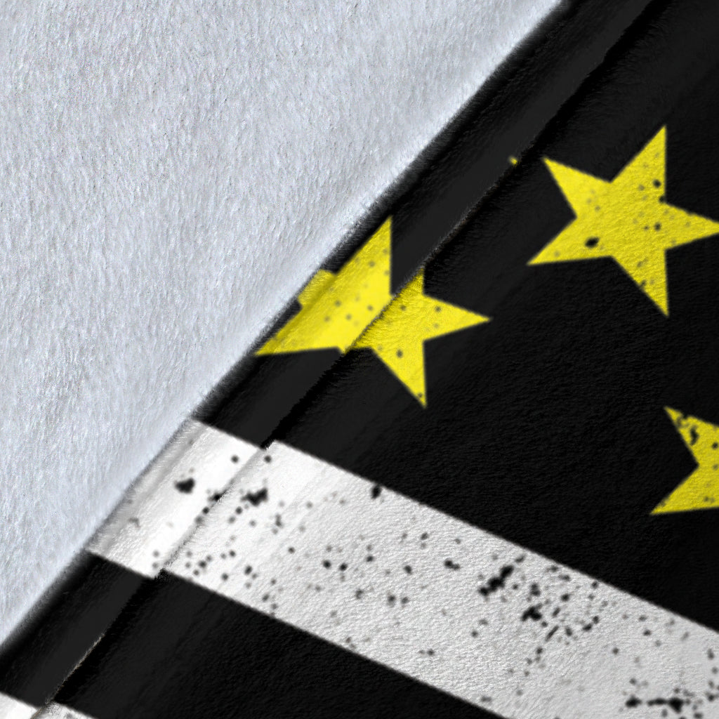 #Towlivesmatter Blanket